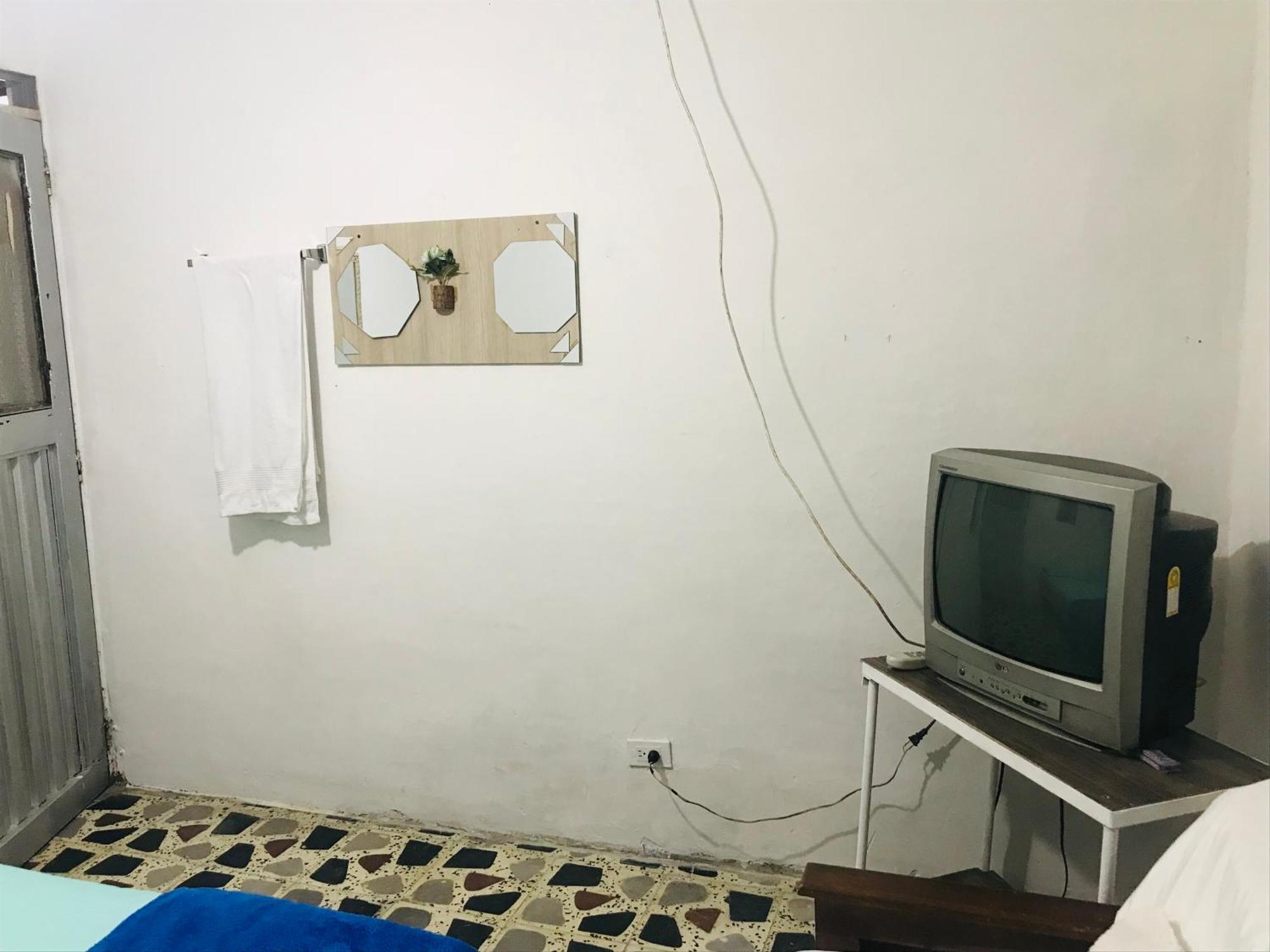 Hostal La 18 Pereira Luaran gambar